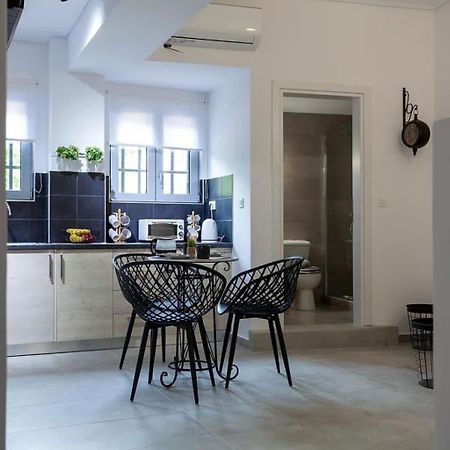 Ferienwohnung Ifaistos Luxury Flat Psyrri Square Athen Exterior foto