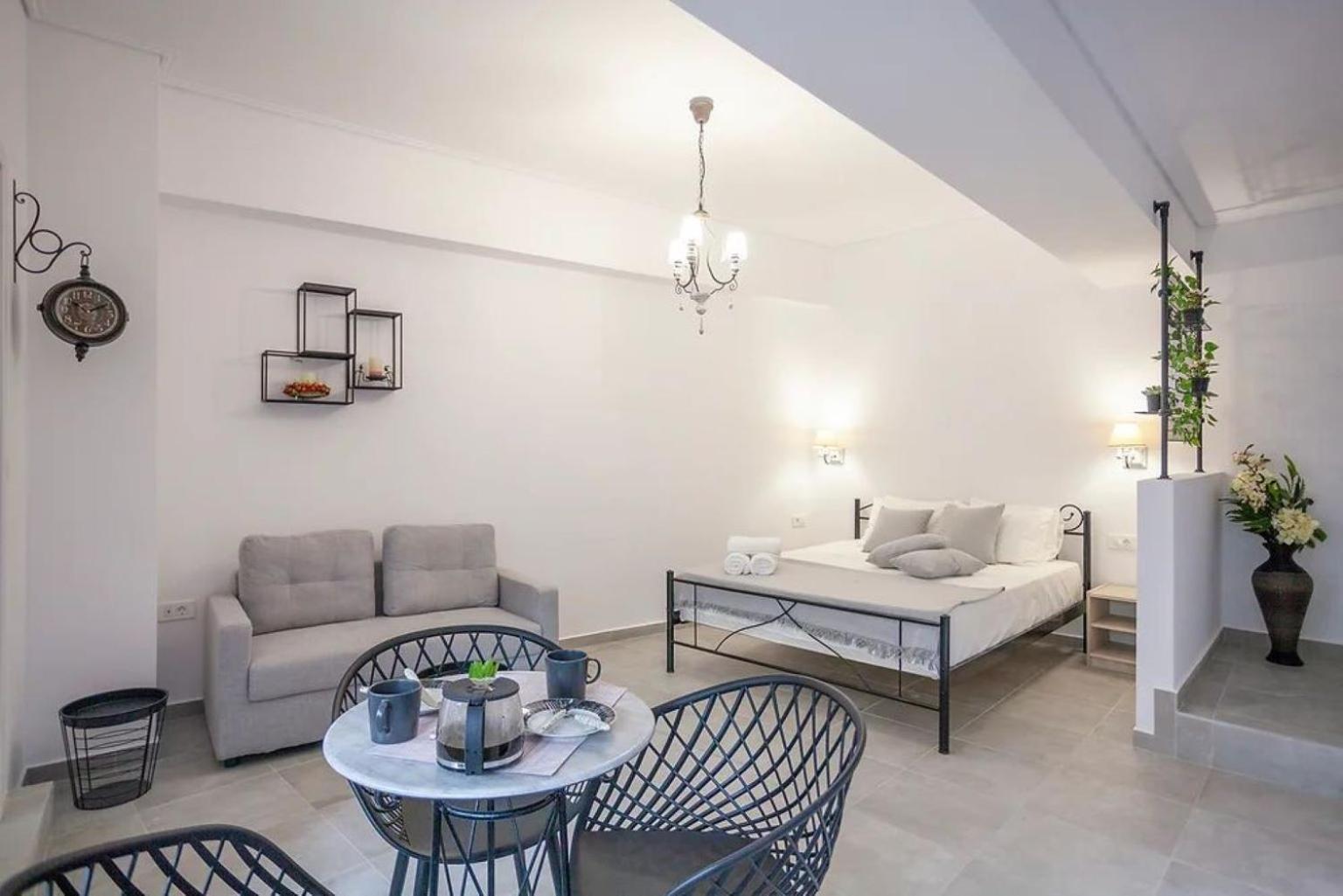 Ferienwohnung Ifaistos Luxury Flat Psyrri Square Athen Exterior foto